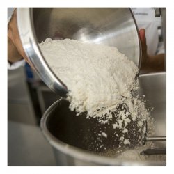 Amasadora de brazos verticales Bernardi BTX 48. Cuba de 60 litros/48 Kg